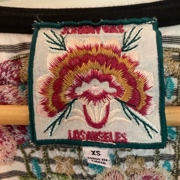 Johnny Was Sheri Everyday Stripe Tee Embroidered Floral - Picture 8 of 9